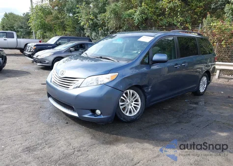 2017 Toyota Sienna Xle 8 Passenger from USA, damaged, VIN 5TDYZ3DC3HS858294